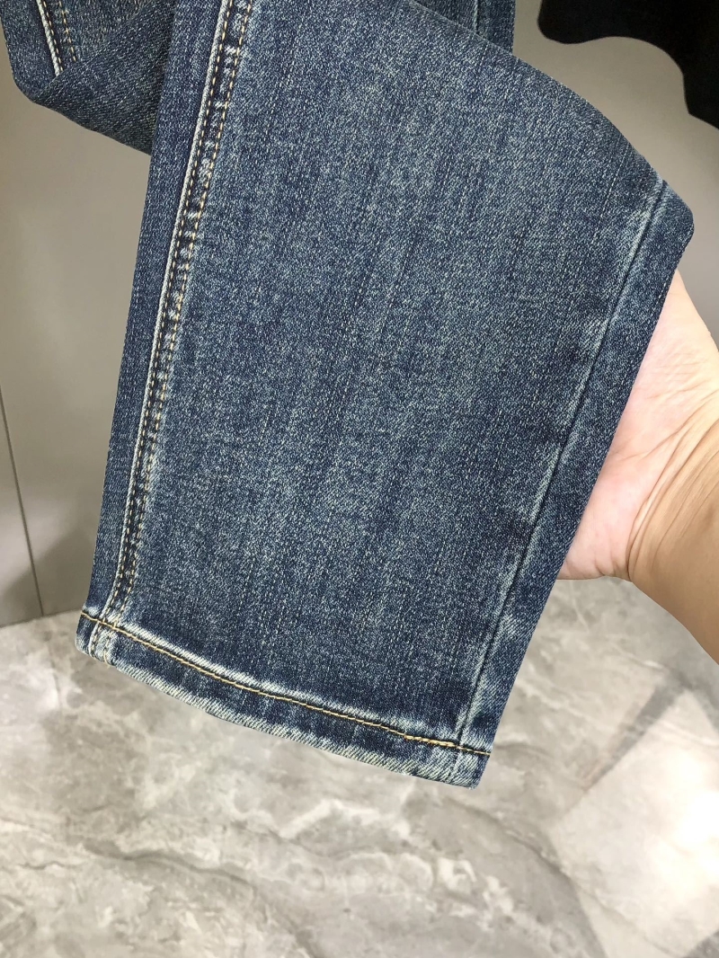 l0vis Vvtt0n jeans
